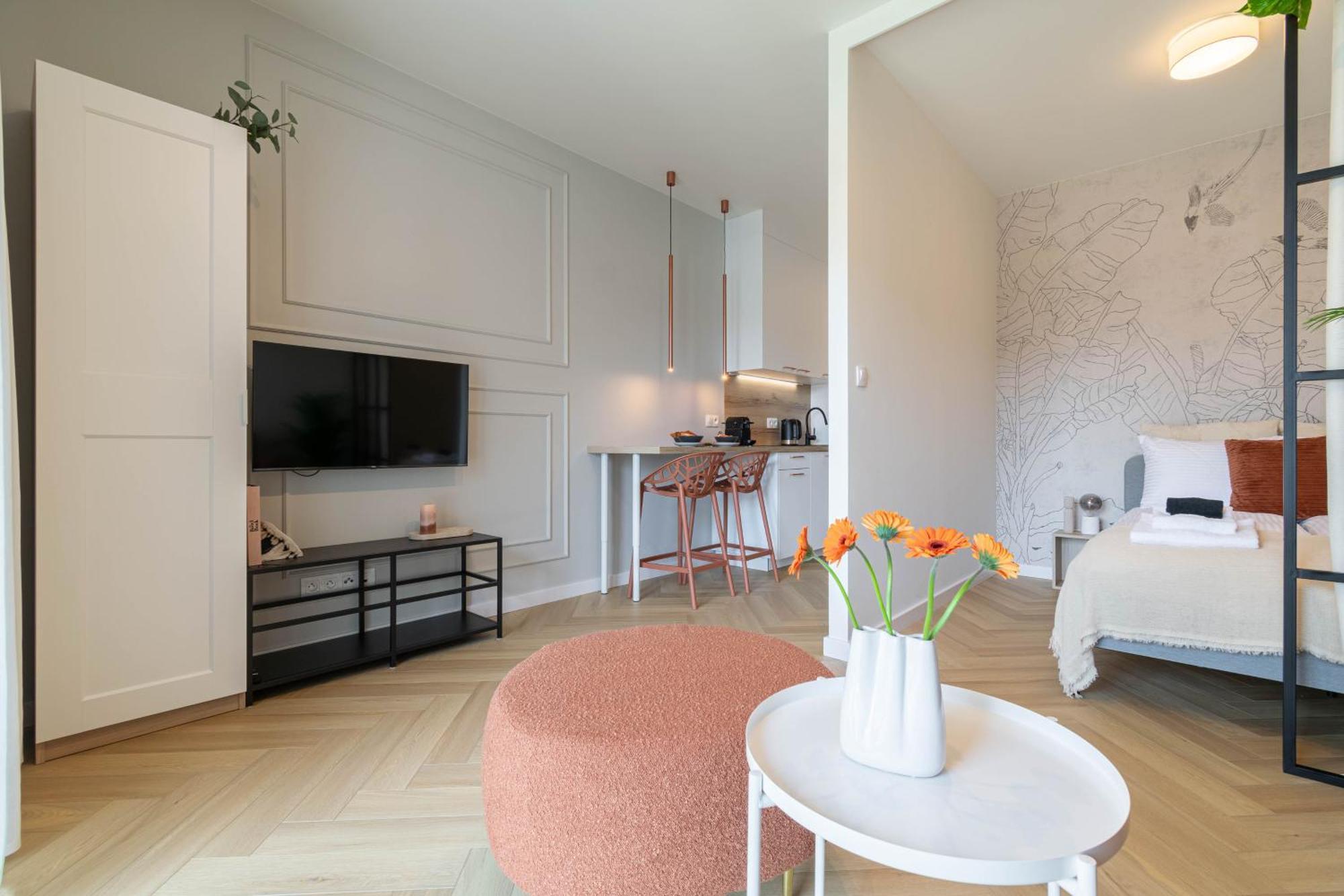 Good Mood Francuska Retreat - Free Parking - Self Check-In Lejlighed Katowice Eksteriør billede